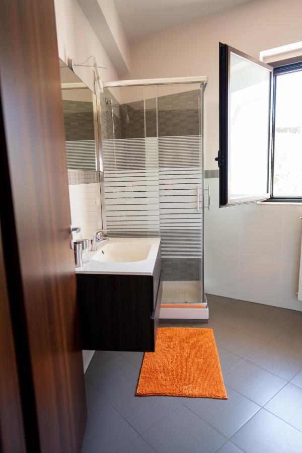 Ferienwohnung Casa Terra D'Aci Aci Bonaccorsi Exterior foto